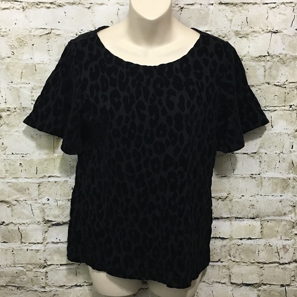 Ann Taylor Black Animal Print Velvet Short Top - Picture 1 of 4